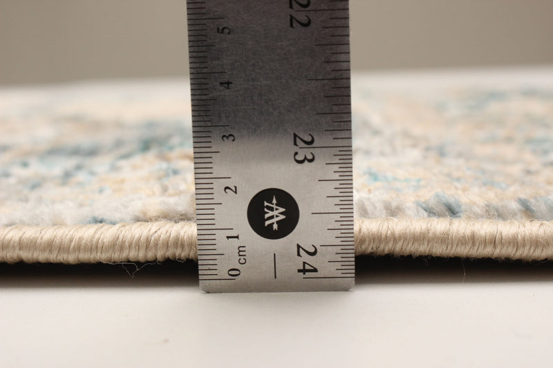 Carpette Zoe ivoire - 2 pi 8 po x 8 pi 2 po