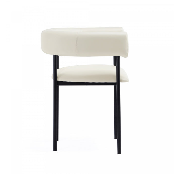 Chaise de salle a manger contemporaine Onda en cuir vegetalien et metal, coloris ivoire