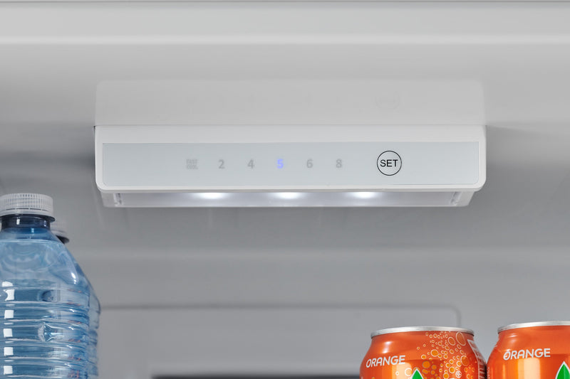 Réfrigérateur rétro iio de 11 pi³ à congélateur inférieur - ALBR1372B-R