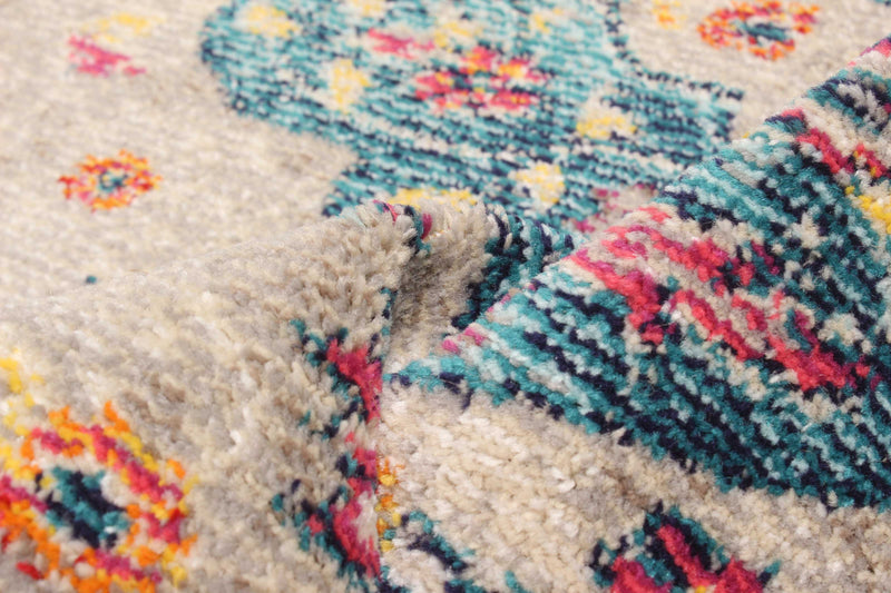 Tapis Traditionnel Daria 5'0\" x 8'0\" en Gris