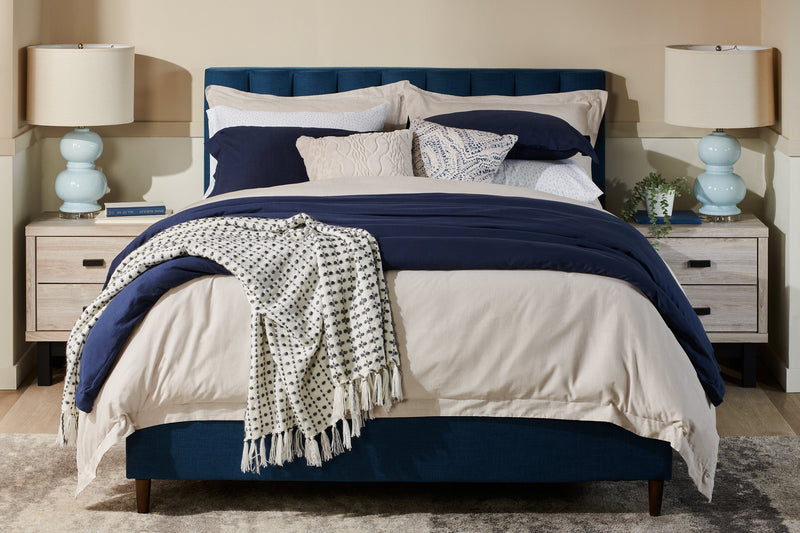 Coussin décoratif médaillon vieilli - blanc cassé, bleu et blanc