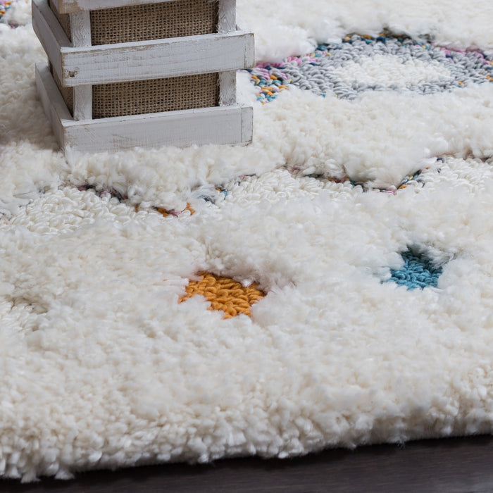 Carpette à poil long Lola à motif de diamants - 2 pi 7 po x 8 pi