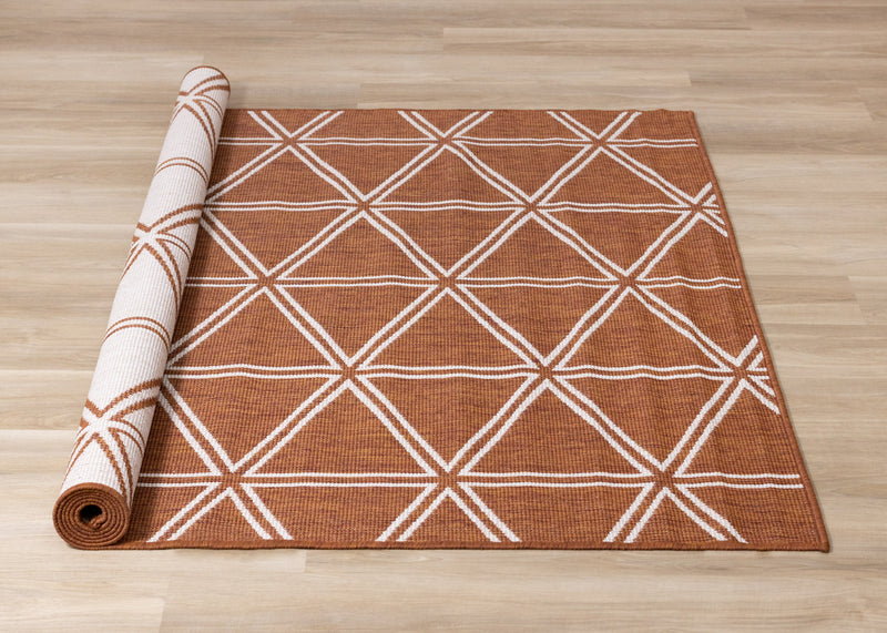Carpette Brooke à motif de diamants géométriques pour l'extérieur - 7 pi 10 po x 11 pi 2 po