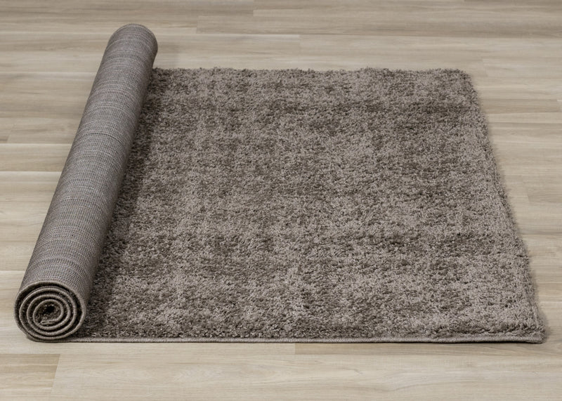 Carpette à poil long Brooklyn taupe foncé - 5 pi 3 po x 7 pi 7 po