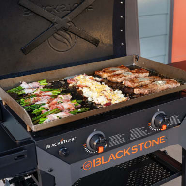 Plancha en fonte de 28 pouces Blackstone avec couvercle - 2311CA