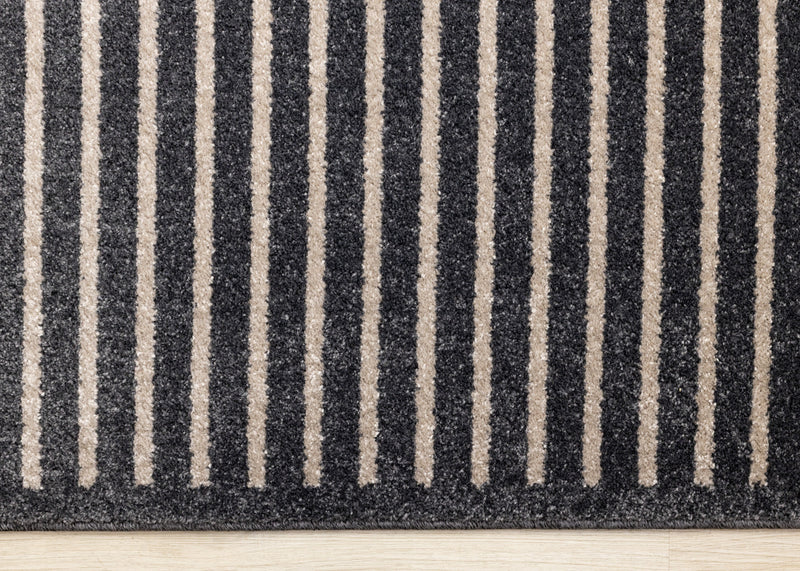 Tapis Maverick beige, brun et noir a rayures, 5'3\" x 7'7\"