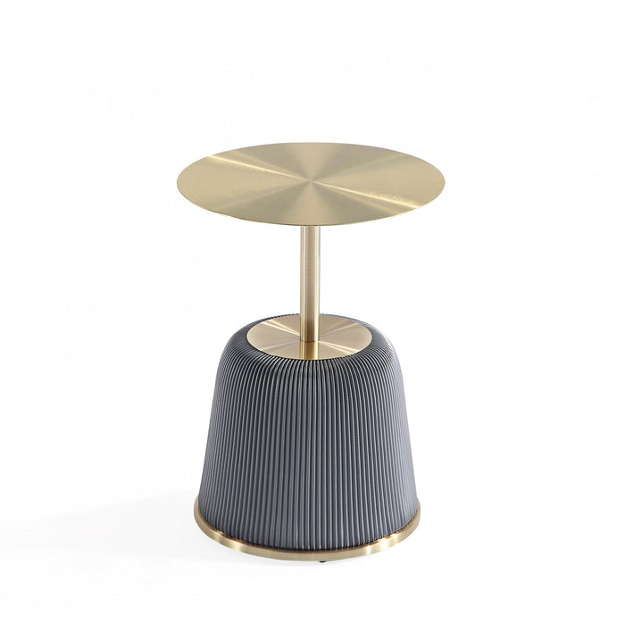 Table d’appoint moderne Anderson en metal avec plateau et revetement gris