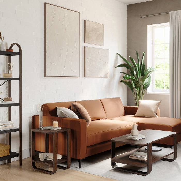 Table de bout et de fauteuil moderne Bellwood de Umbra en bois massif avec tablette - noyer vieilli