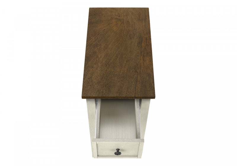 Table de bout et d’appoint étroite de style transitionnel à 2 niveaux, avec tiroir de rangement et placages blanc antique et bruns pour la chambre à coucher