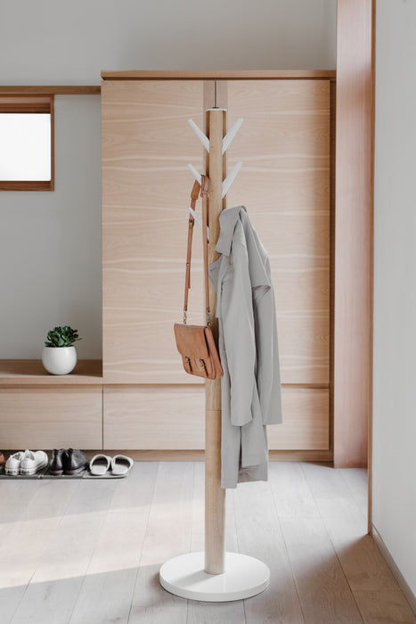 Portemanteau moderne Flapper de Umbra en bois - blanc et naturel