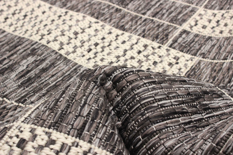 Carpette Bodhi grise - 2 pi 8 po x 8 pi 2 po