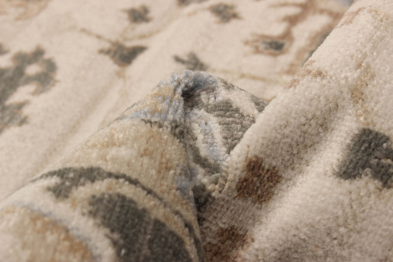 Carpette Gloria ivoire - 5 pi 0 po x 8 pi 0 po   