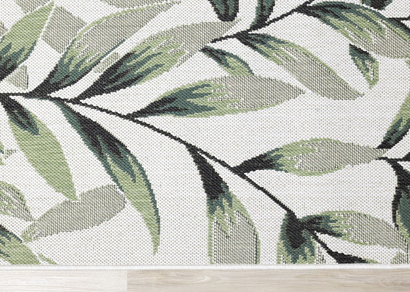 Carpette Pinnacle à motif floral - 5 pi 3 po x 7 pi 7 po