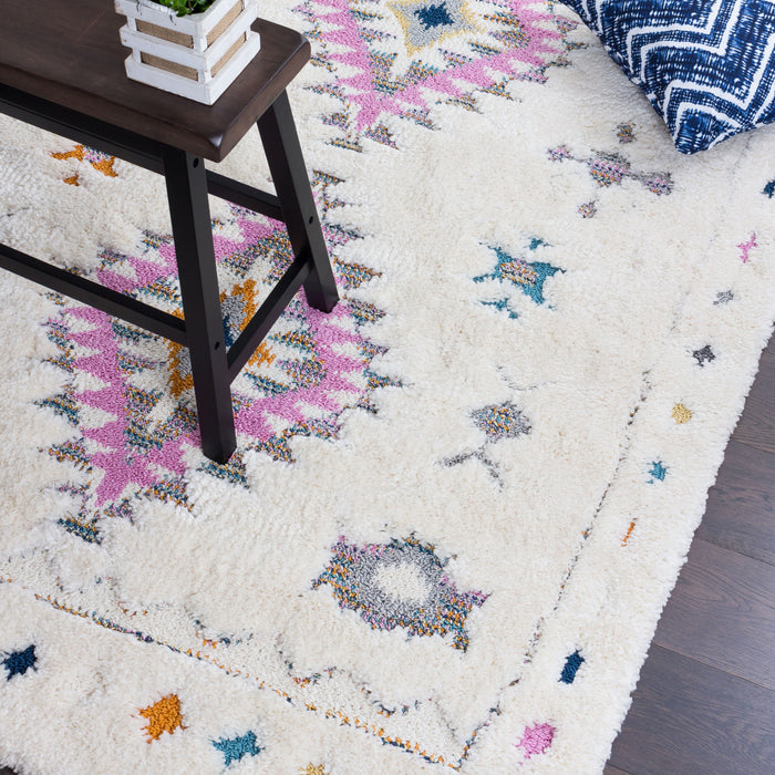 Carpette à poil long Lola à motif de diamants - 2 pi 7 po x 8 pi