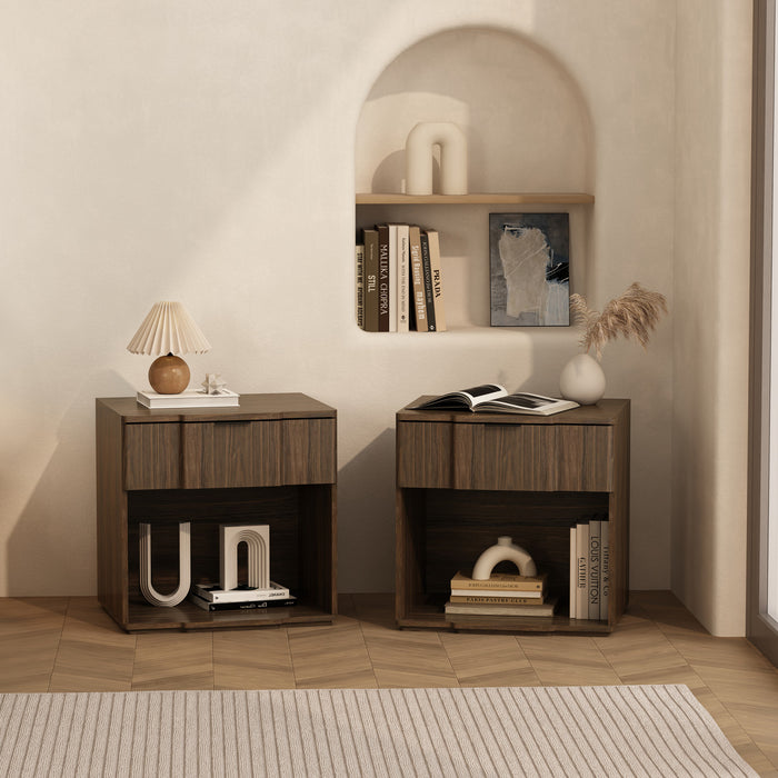 Table de nuit Clive style milieu du siecle moderne 56 cm en noyer (1 tiroir)