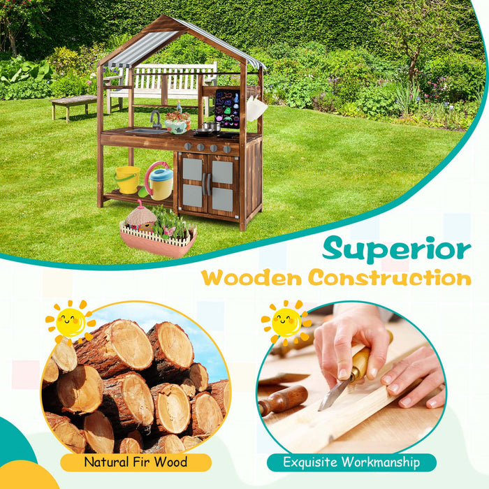 Cuisine En Boue En Bois Avec Tableau Noir, Poeles, Evier Amovible Et Accessoires Naturels