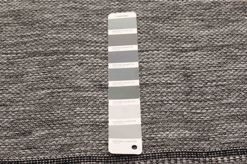 Carpette Versach grise - 5 pi 0 po x 8 pi 0 po