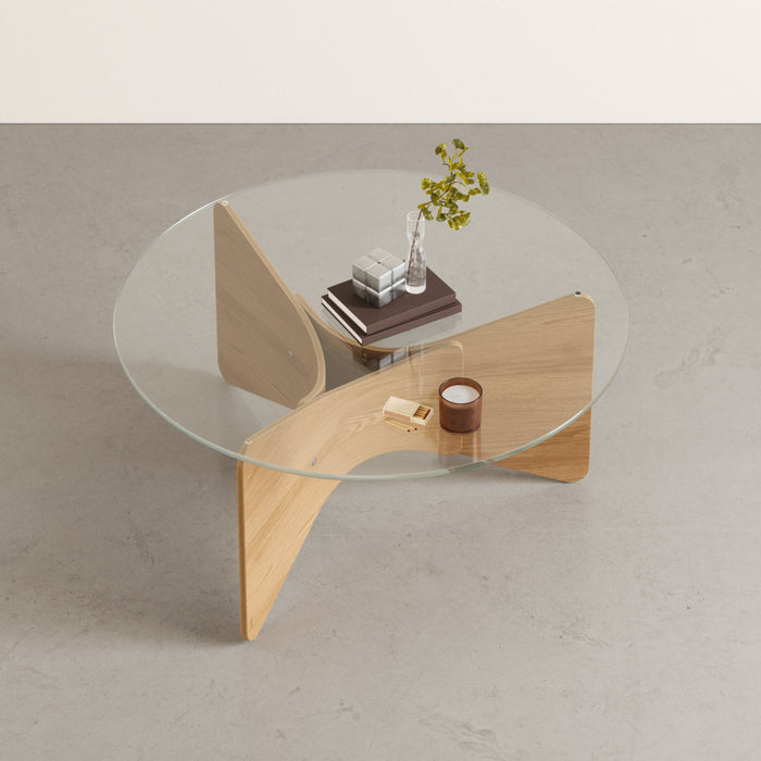 Table à café ronde moderne Madera de Umbra en bois massif avec dessus en verre - naturelle
