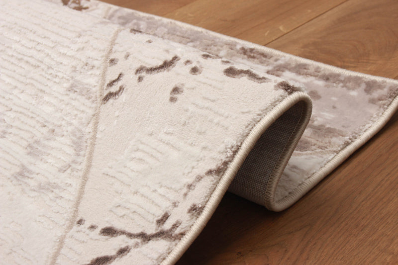 Carpette Vivian ivoire - 5 pi 0 po x 8 pi 0 po   
