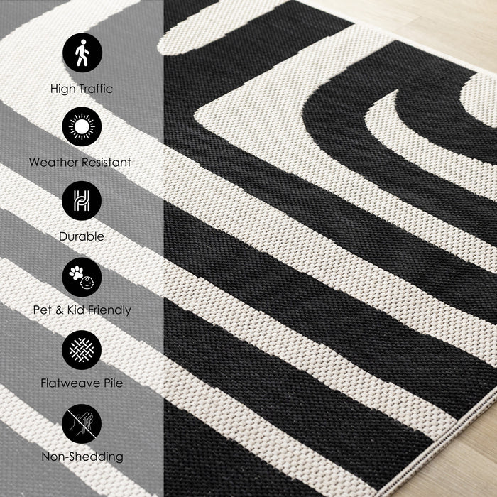 Tapis d'exterieur Jackson a lignes abstraites noires et blanches, 6'7\" x 9'6\"