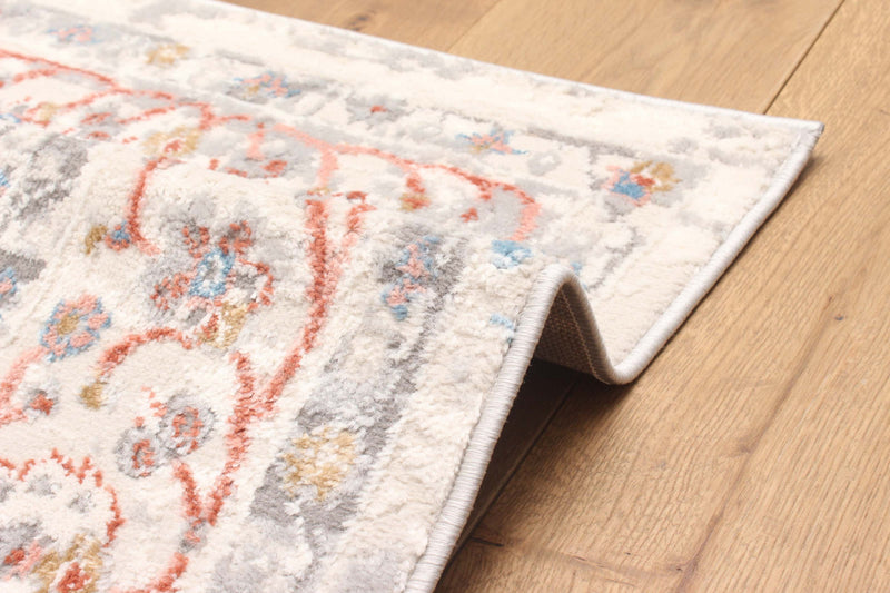 Tapis Traditionnel Seline 5'0\" x 8'0\" en Ivoire
