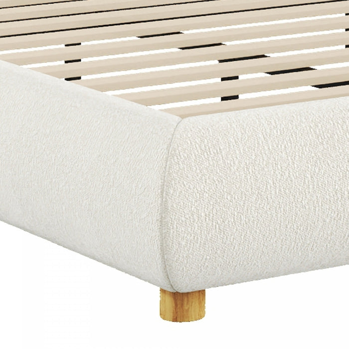 Lit plateforme Harold avec tete de lit incurvee ronde en tapisserie bouclee et cadre bas, taille Queen, blanc