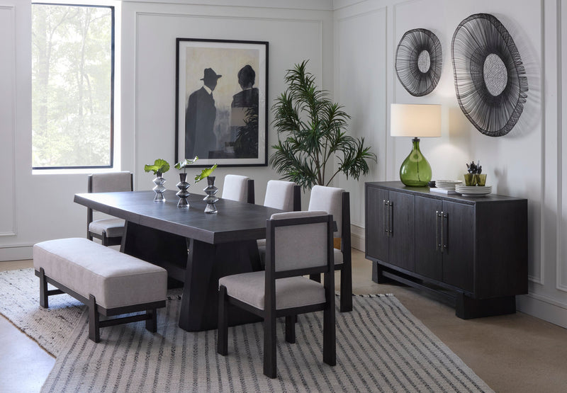 Ensemble de salle à manger Arden 6 pièces avec table, rallonge de 84 po à 108 po (L), base à tréteaux, banc et 4 chaises - brun espresso