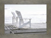 Œuvre d’art en verre mat encadrée « Beach Chairs » - 26 po x 34 po