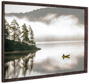 Œuvre d’art encadrée au fini laminé « Fishing » - 31,5 po x 41,5 po