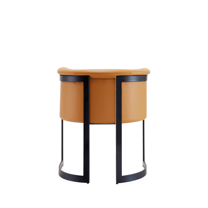 Chaise de salle à manger Corso de Manhattan Comfort en similicuir avec armature en métal - tan