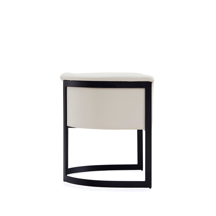 Chaise de salle à manger Corso de Manhattan Comfort en similicuir avec armature en métal - crème