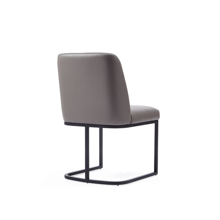 Chaise de salle à manger Serena de Manhattan Comfort en similicuir - gris