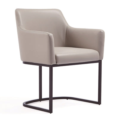 Manhattan Comfort Modern Serena Dining Armchair Upholstered Leatherette with Steel Legs - Light Grey|Chaise de salle à manger à accoudoirs moderne Serena de Manhattan Comfort revêtue de similicuir avec pattes en acier - gris clair
