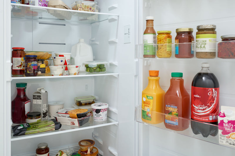 Frigidaire Congélateur vertical prêt pour le garage de 21 pi³ - FFUV2126AW