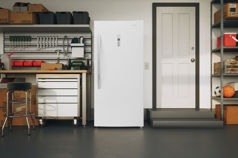 Frigidaire Réfrigérateur vertical prêt pour le garage de 21 pi³ - FRAE2136AW