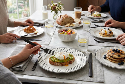 H2K Sketch 12-Piece Porcelain Dinnerware Set | H2K Ensemble de Vaisselle Sketch en Porcelaine 12 Morceaux