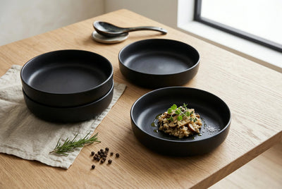 S&CO Gourmet Lisbon Set of 4 Black Stoneware Pasta Bowls | S&CO Gourmet Lisbon Ensemble de 4 Bols a Pates en Gres Noir