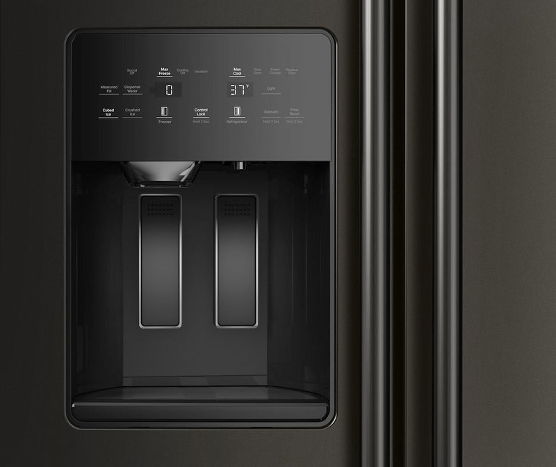 Réfrigérateur KitchenAid de 21 pi3 et de 36 po de profondeur comptoir  - minerai noir - KRSC536RBE