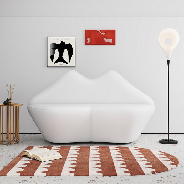 Causeuse Kiss de Manhattan Comfort de 61,8 po en similicuir - blanche