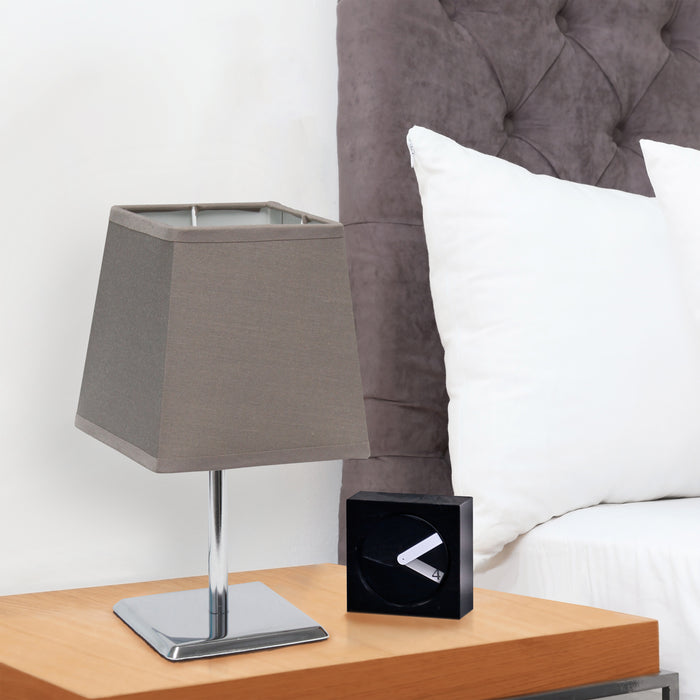 Mini lampe de table de Simple Designs avec abat-jour empire carré en tissu - grise