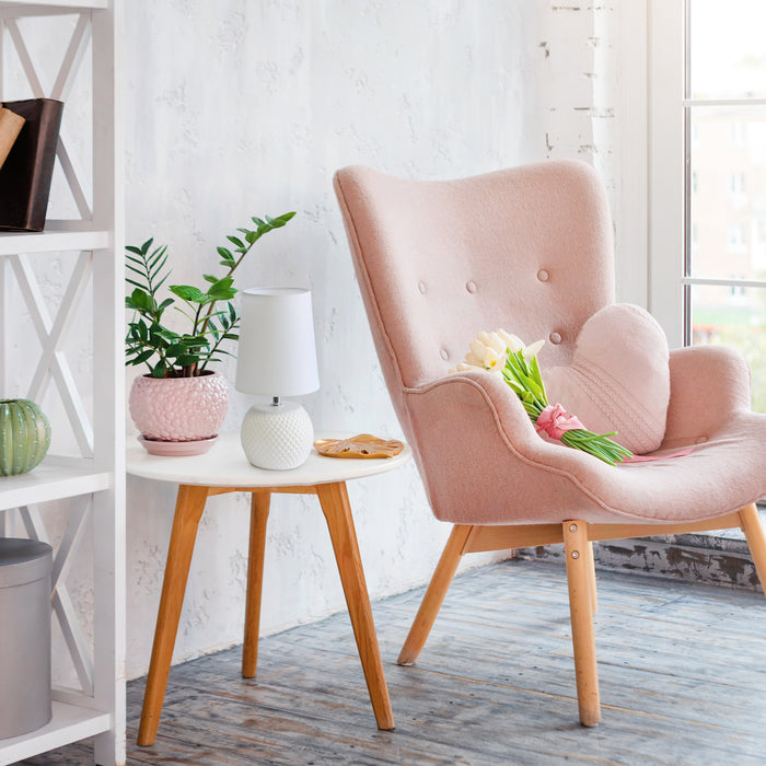Lampe de table de Simple Designs en céramique à texture cloutée - blanche