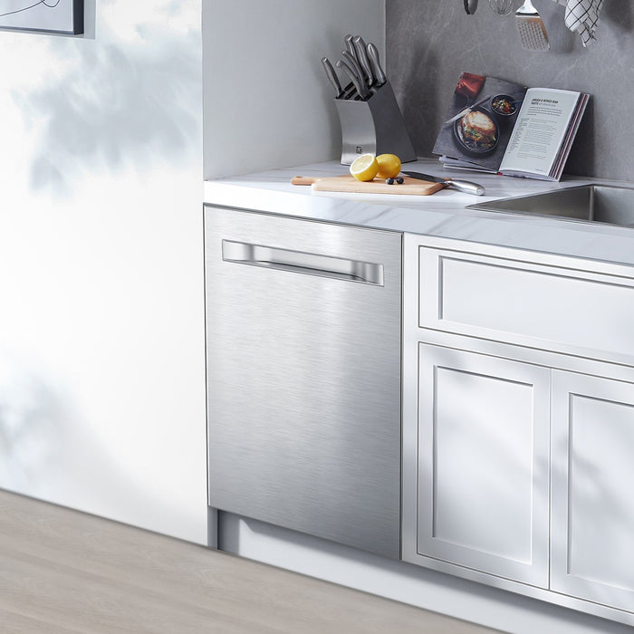 Lave-vaisselle Midea de 24 po avec commandes sur le dessus et STRAWashMC - acier inoxydable - MDT24P6CST