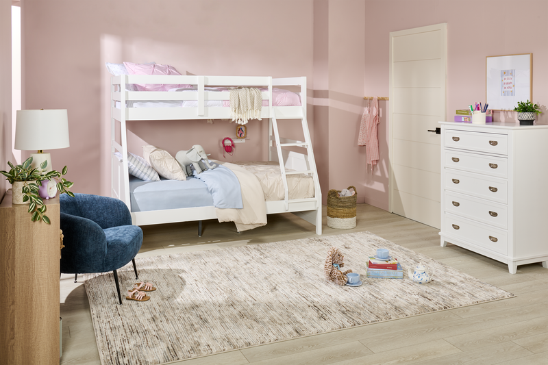 Commode verticale de chambre à coucher Quinn de 36,5 po (L) x 48,5 po (H) à 5 tiroirs - blanche