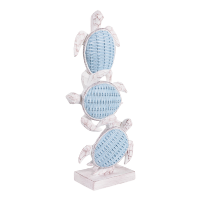 15.75” Vertical Stack of Turtles – Light Blue | Pile verticale de tortues de 15,75 po - bleu clair