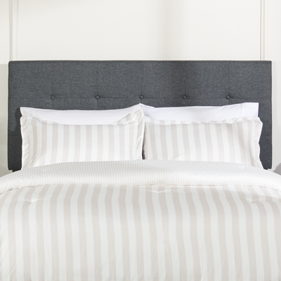 Ambrose 3-Piece King Comforter Set - Oatmeal | Ensemble d’édredon Ambrose 3 pièces pour très grand lit - avoine