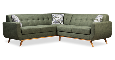 Kort & Co. Freeman 2-Piece Linen-Look Fabric Sectional with Wood Legs – Avocado Green | Sofa sectionnel Freeman de Kort & Co. 2 pièces po en tissu d’apparence lin avec pattes en bois - vert avocat
