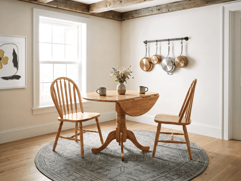 Chaise de salle à manger Hana en bois avec dossier à lattes - naturelle