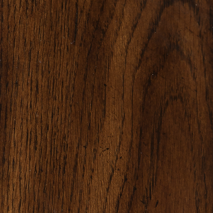 Table de bout éclectique Hatfield de 20 po avec dessus en verre et pagaies sculptées dans la base en bois - chêne foncé