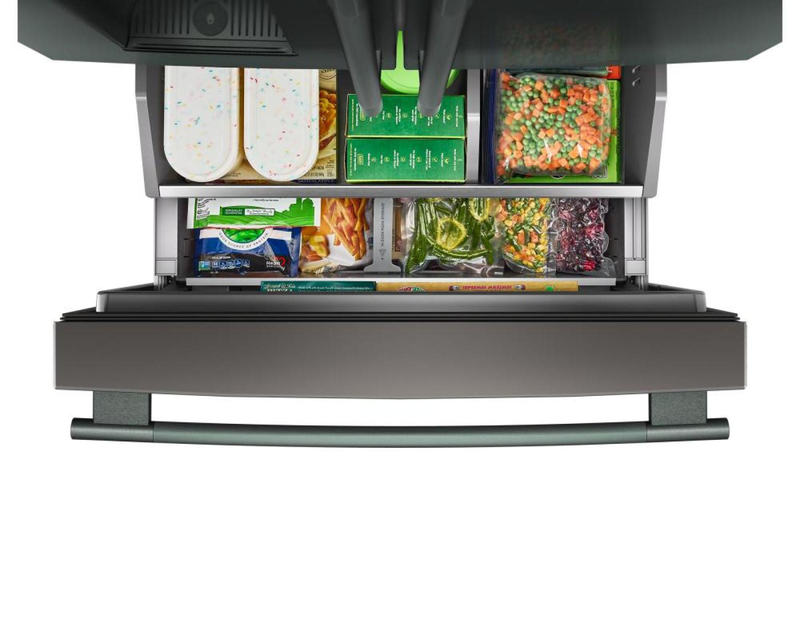 Réfrigérateur KitchenAid de 23,1 pi3 et de 35,6 po de profondeur comptoir à portes françaises avec remplissage automatique - minerai noir - KRFC536SJP
