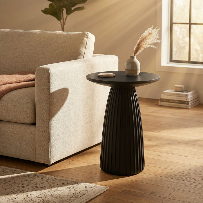 Table de bout moderne Lila de 17,5 po - noir mat